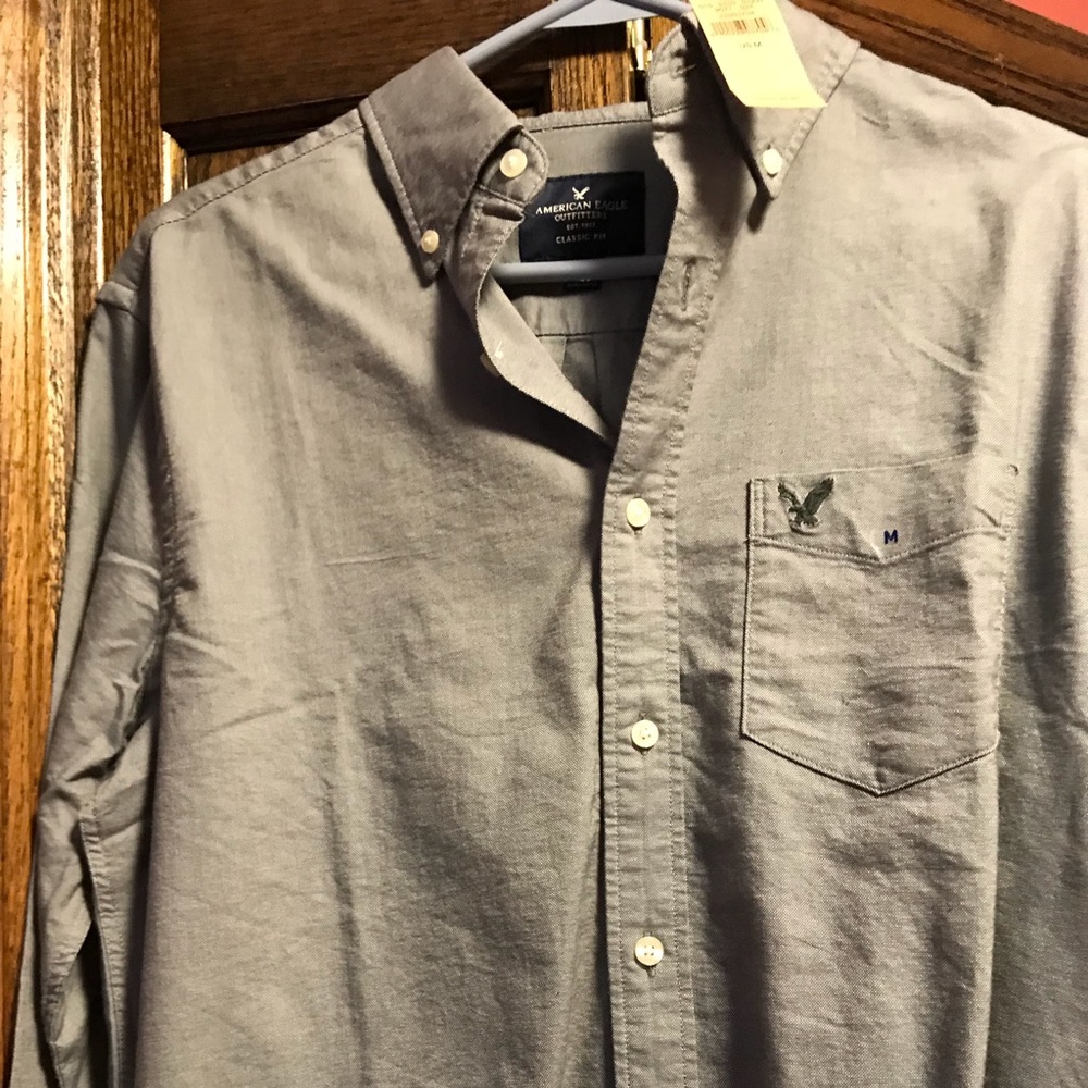 SOLD SOLD Men’s American Eagle Med Dress Shirt